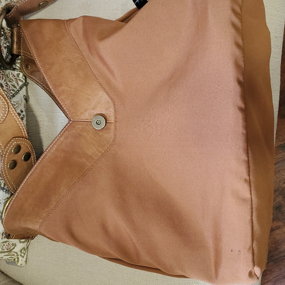 Aqua tan leather crossbody shoulder bag - Picture 9 of 17